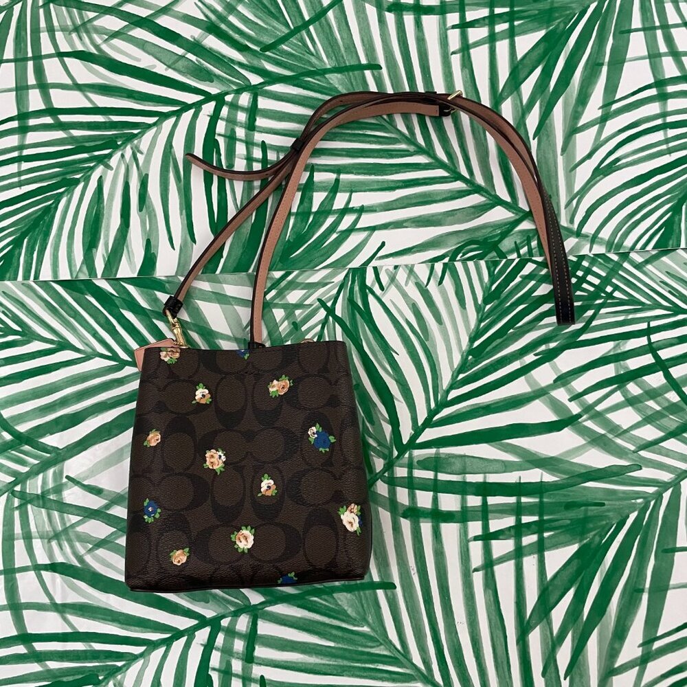 Coach Mini Town Bucket Bag in Signature Canvas Vintage Mini Rose Print - Picture 2 of 9